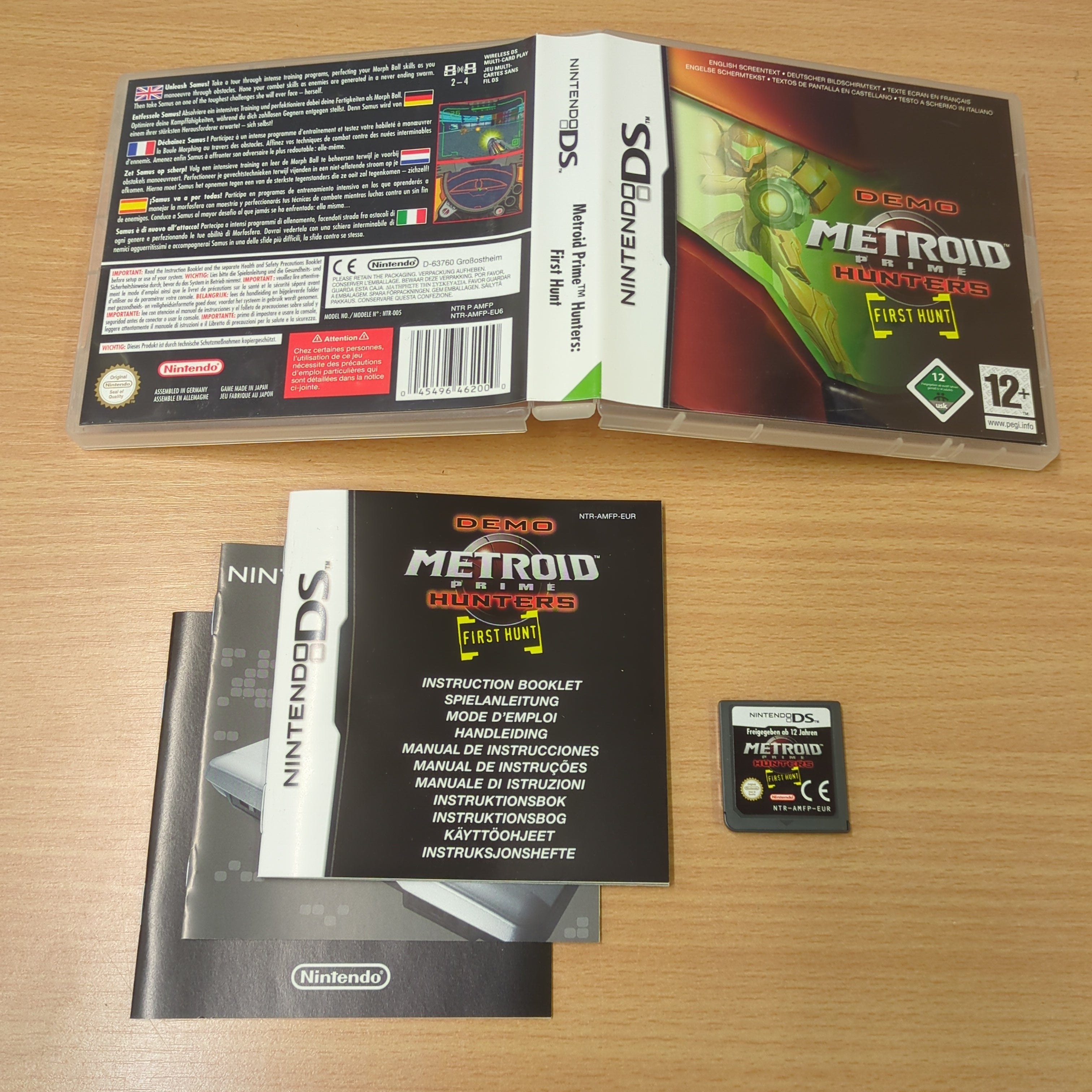 Metroid Prime Hunters: First Hunt Nintendo DS game Metroid Prime Hunters: First Hunt Nintendo DS game